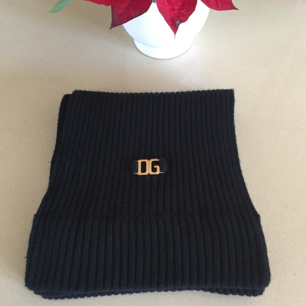 DOLCE & GABBANA Black Cashmere Scarf